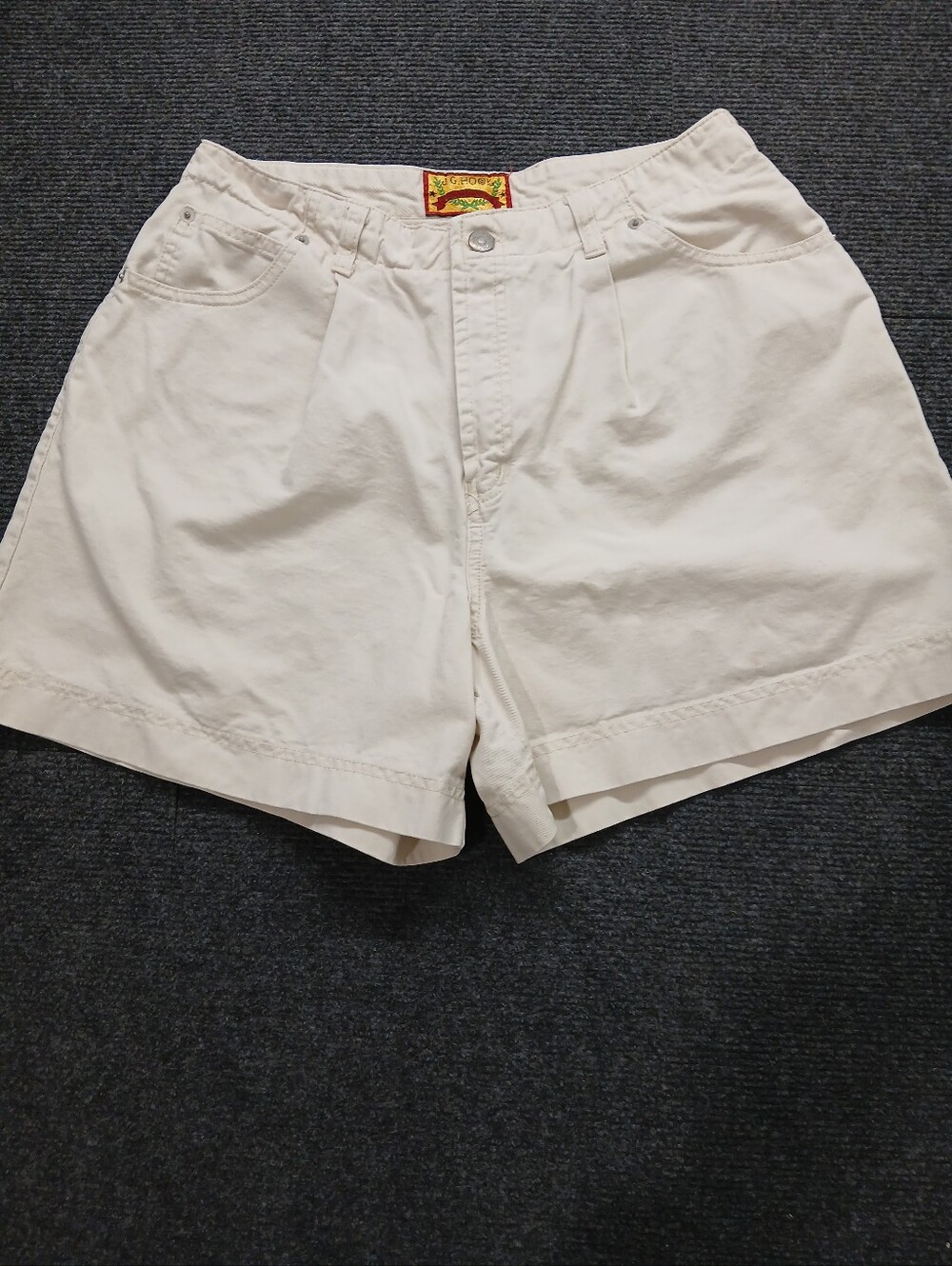 Y2K JG HOOK  High-Waist Light Beige Casual Shorts Womens Sz 12